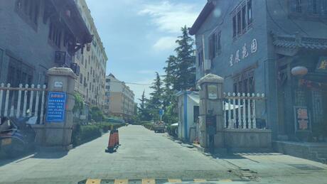 山东省青岛市黄岛区牌坊街101号（原华山街路28号）10栋2单元101户