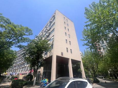 山东省青岛市城阳区兴阳路417号33号楼1单元701户