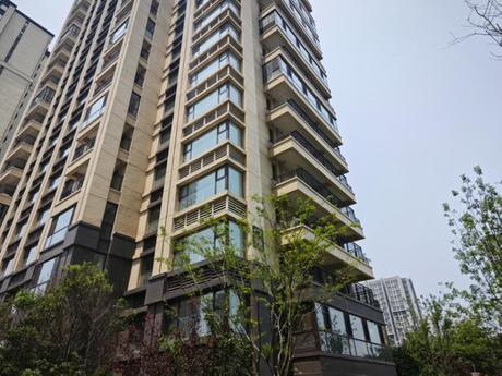 山东省青岛市胶州市经济技术开发区湘江路2号荣盛·锦绣外滩（观海阁）41号楼1单元3104